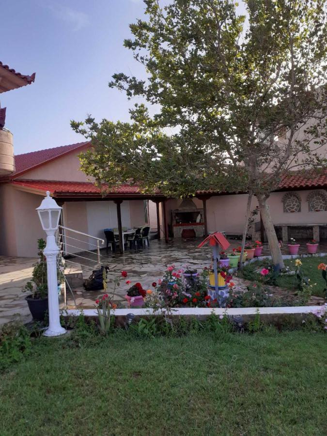 Christen House Perigialion Esterno foto